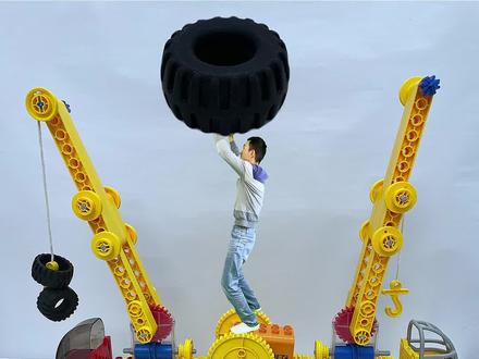 小小人的积木电动双头大吊车,非常详细搭建教程#乐高积木 #积木搭建 #积木玩具 #积木 #工程车玩具