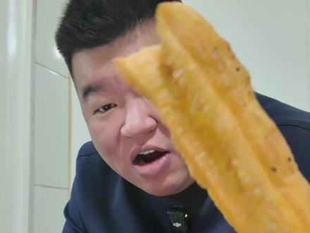 山东·临沂,凌晨两点的街头,我在这碗糁中看到了临沂人的生活! #抖音美食推荐官 #美食探店 #必吃榜 #临沂美食 #糁