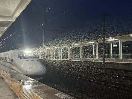 防弹衣说自己防弹 你就拿枪一直打吗