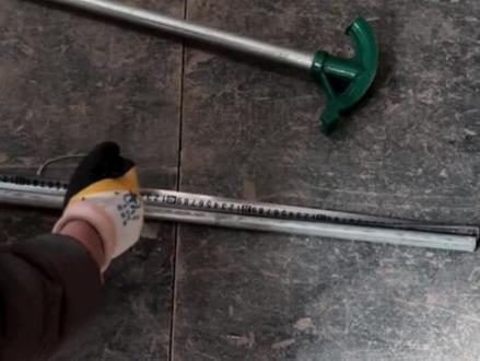 弯管器的基础使用方法。