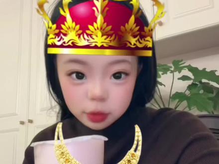 喝了这个忘了一点点qq莓莓啥味了
被茶瀑布洗脑了
珍珠挺好吃 是纯牛奶应该不是植脂末#一点点 #茶瀑布#濮阳美食 #qq莓莓