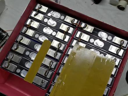 电动车17串锂电池与保护板的线路连接