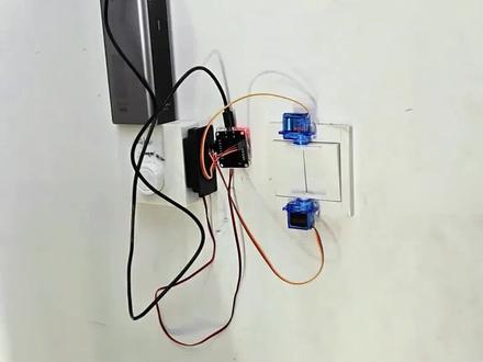 创意拉满!大学生自制“哈基米”牌宿舍开关灯神器。