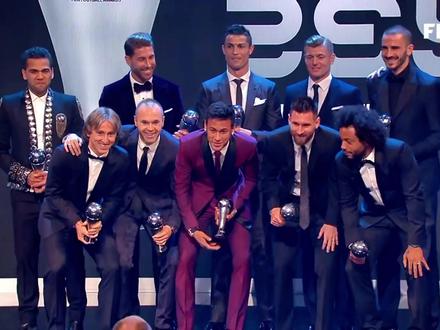 2017年年度最佳阵容 #足球 #梅西 #C罗 #内马尔 #最佳阵容