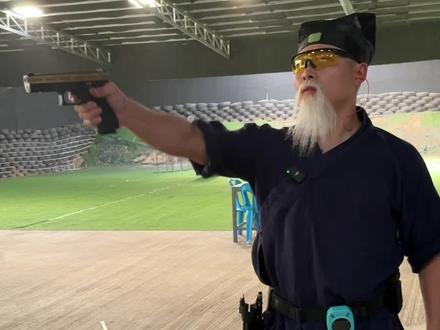 格洛克单手惯性上膛 #海外合法拍摄 #海外合法场地拍摄