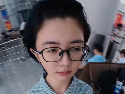 大头钉又出门了! #大头钉玩转地球 #转场 #旅行