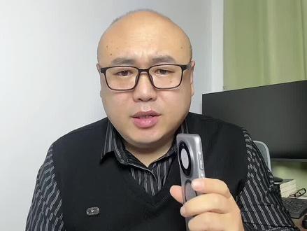 #手机使用技巧 #手机小知识 #华为手机 #手机技巧分享 #手机数码 关闭这几个开关华为手机就不会乱跳第三方!