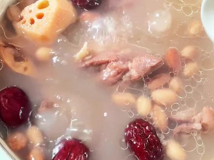 莲藕花生骨头汤#莲藕排骨汤 #莲藕排骨汤的做法