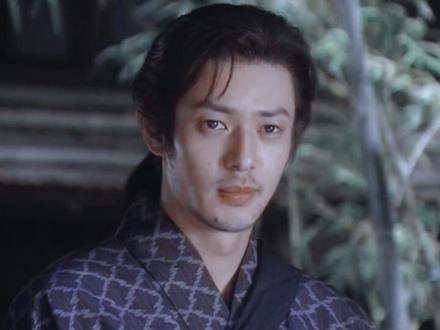 阴郁杀手爱上温柔人妻,这绝对是最帅的真人版斋藤一! #小田切让 #新选组 #斋藤一