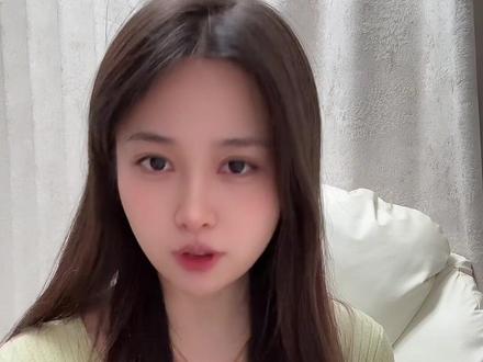 曲婉婷复出到被封号不到48小时,想吃爱国饭?#曲婉婷 #热点