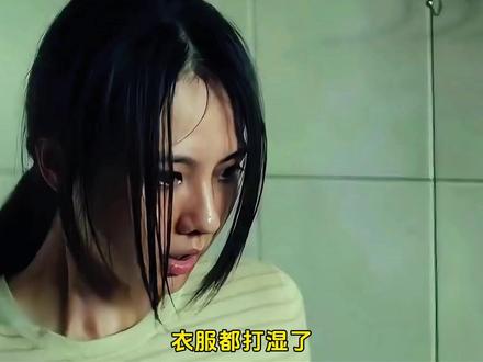 冉方旭去世乔素清彻底发疯,真相逐渐浮出水面。 #黑夜告白 #王鹤棣 #潘粤明 #影视解说#黑夜告白反转烧脑酷酷爆