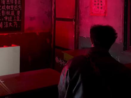 当我去鬼屋吓鬼#吉他弹唱#恐怖#密室逃脱#抽象#牵丝戏