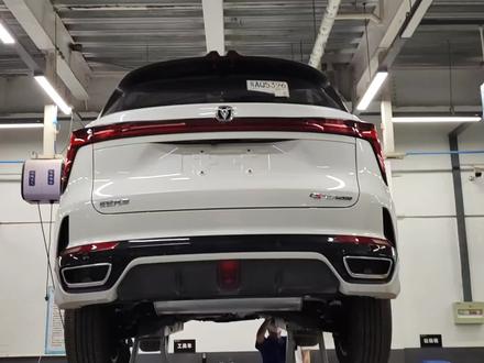 三代CS75PLUS颗粒捕捉器在机舱里面,紧挨着三元,几乎不会堵,放心入就行了#长安汽车 #长安cs75plus