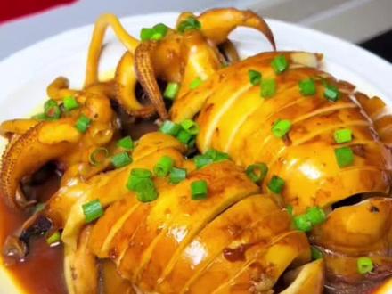 浙江人的年夜饭必不可少的一道菜,大烤墨鱼,鲜嫩弹牙好好吃#大烤墨鱼 #墨鱼 #墨鱼做法 #年夜饭 #谁懂这一口的好吃程度