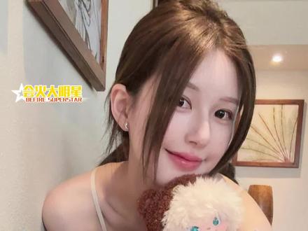 2026 ,这个露思越来越爱自己!#咕噜比 #cluebie咕噜比 #赵露思2025最后一天来嗯嗯嗯 #赵露思闺蜜你还是太有节目了 #内娱艺人集体认证的新年搭子