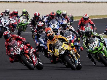 2024赛季WSBK首场比赛拉开帷幕!#WSBK #世界摩托车锦标赛 #摩托车比赛 #仿赛
