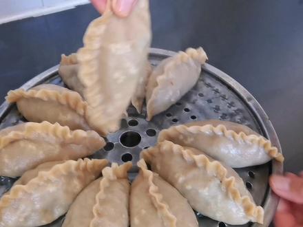 山西特色莜面蒸大饺,皮薄馅大不开裂,一顿吃上七八个才过瘾!