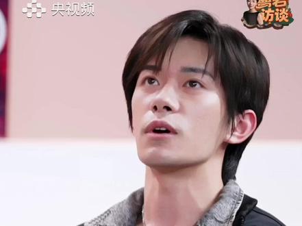 易烊千玺谈“严迪”:这份内敛与我很像。(总台央视记者 曹岩 孟繁伍 张煜 方晓峰 段雅露)#曹岩说说