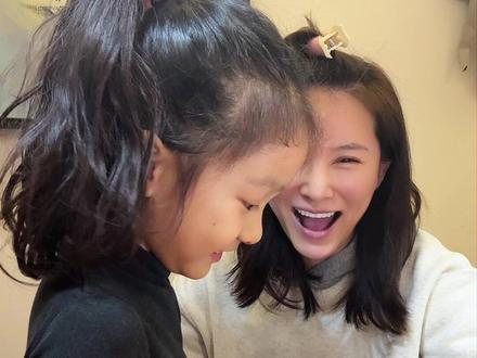 20后小孩姐爆改女明星妈妈,来看看化的怎么样? #这是我妈妈 #母亲节致最爱的老妈 #妈妈请你永远做自己 #骗你生女儿 #母女