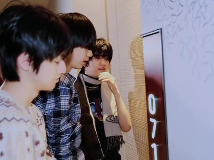 看到族综叫早,梦回忧郁王子
#童禹坤
#TF家族