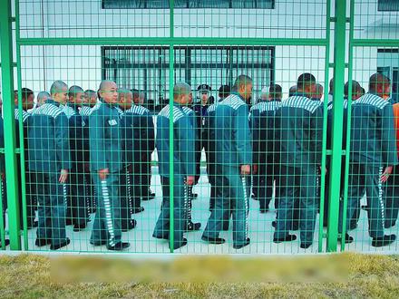 郑锐怒打犯人,无意间身重圈套,却发现母亲被害秘密 #巡回检察组