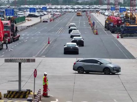 海南封关后进口车价腰斩!60万豪车仅35万,但这几类人才能买# #劳斯莱斯