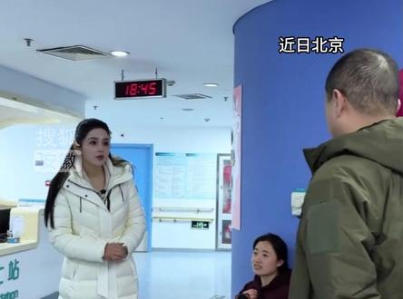 安徽蚌埠1300万粉丝美妆博主徐楠楠向嫣然医院捐款500万元,曾想补齐医院资金所有缺口,李亚鹏劝其量力而行就好#徐楠楠捐款500万元 #嫣然医院 #李亚鹏 #安徽