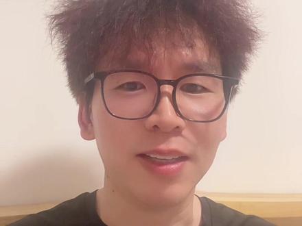 美股存储的美光涨13%、闪迪7%
可以提前做下功课明天大A关联性强的存储