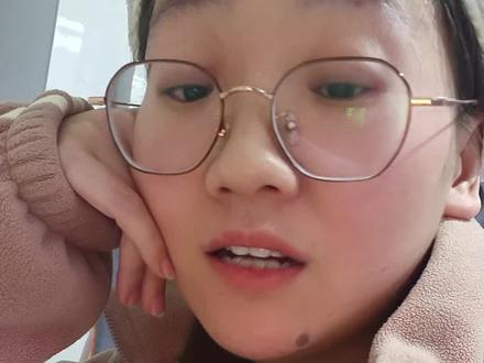 我第一次养🐔
高兴了三天
🐔跑了 #基金 #白银基金 #投资有风险理财需谨慎