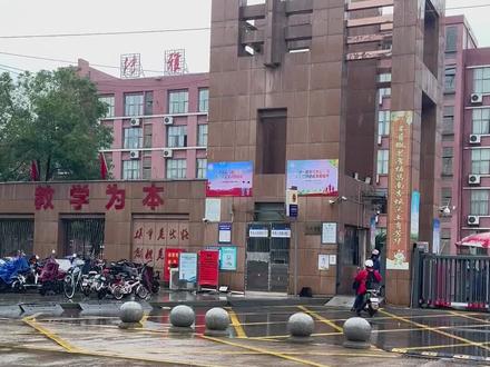 沉浸式探校系列之雨天的莲塘三中#洪城校园记 #风雨无阻 #探校 #莲塘三中 #南昌