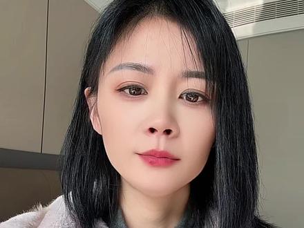 姐妹们,千万不要买毛毛外套了,要买就买#霉豆腐毛毛外套 #霉豆腐马甲 #霉豆腐毛毛外套2026年新款 #日常穿搭 #毛毛外套