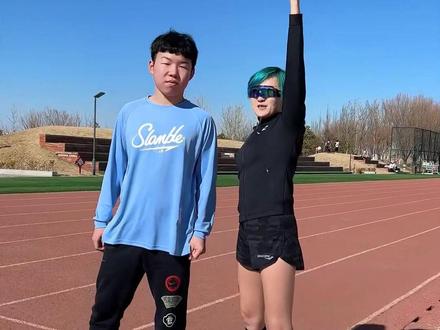 1000米跑进3分就送鞋!有本事你就来#轻装上阵#最强初中生跑1000米 #抖音健身房 #元气恢复计划