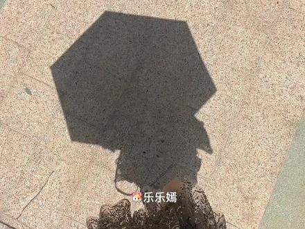 🎀美甲vlog | 绝美!!!名媛人鱼姬美甲!!
太好看了!太华贵了!!!名媛风拿捏住了!裸粉叠加橘粉极光真的是晶莹剔透的爆闪!!
#我的美甲不可能不贴钻 #新做的指甲 #魔镜粉美甲 #美甲教程 #美甲vlog