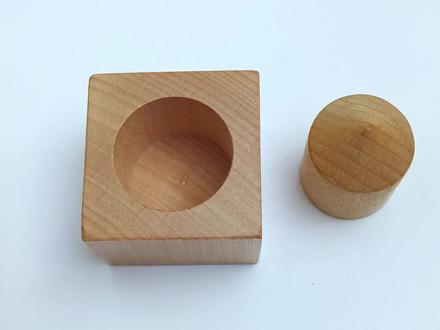 传统益智玩具“智取圆锥”,你知道取出方法吗?考验孩子的反应能力以及专注力,动手动脑#益智玩具 #育儿 #亲子互动