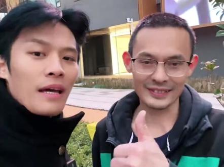 #疯狂小杨哥 会整活的k哥 腼腆的小杨哥岳父岳母来到新公司参观