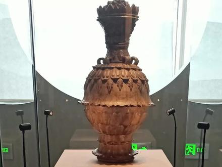 青瓷莲花尊#镇馆之宝#六朝博物馆 #抖in金陵