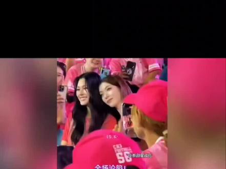 又能磕好久LingOrm三台台庆杀疯了!舞台张力拉满、应援炸场,这才是顶流CP排面#LingOrm #三台56周年台庆 #泰百顶流 #LingOrm舞台封神#orm迪奥音乐节260406