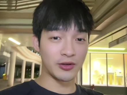 昨天看完今天睡醒以后还有后劲
#给阿嬷的情书