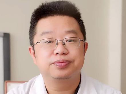 指甲上有竖纹是肝不好吗?#医学科普 #肝不好 #中医