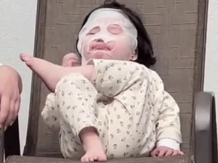 所以女孩子一定要自信呀,自信才是最美的#自信最美 #容貌变化 #自卑女孩被连续夸了50天后