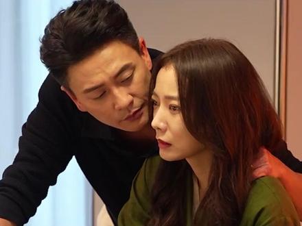 原著朱鹤青春期被暗恋者霸凌!生出双重人格杀害少女泄愤 #暗恋者的救赎 #王珞丹 #黄宗泽 #蒋欣 #袁弘 #逆战未来 #我就这样开启2026 #萤火夜话 #鸣潮