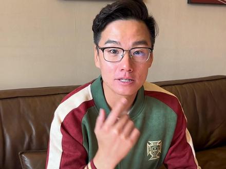 近视的朋友,踢球时都怎么解决的呢?#隐形眼镜