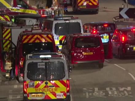 第三晚,搜救仍在持续。 @新华社