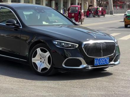 这才是真正意义上的智驾吧!#迈巴赫#迈巴赫S480#情殇爱拍车