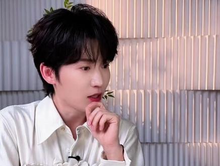 肖肖主持人 这次同框真的圆梦了🥰 期待下次再合作呀🚀
#肖肖主持人 #李若彤 #合作愉快 #主持日常 #圆梦时刻@肖肖主持人 @小小肖大壮