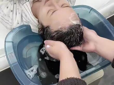 躺着把头洗完,孕妇也可以躺着洗头,不用再弯腰洗头了,站着洗头很容易腿麻,脚酸 有需要的姐妹赶紧安排上 #母婴好物分享
#洗头啦#孕妈 #孕妈洗头#洗头盆