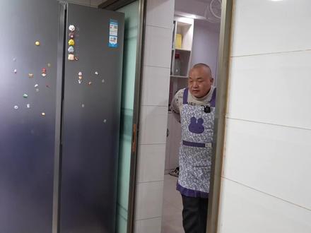 今天是巧丫头产后第一天,幺舅给她熬点乌鱼汤,帮助伤口愈合