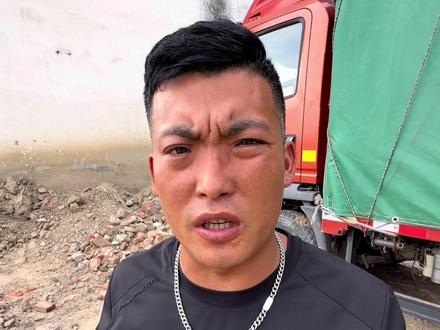 感谢大家这段时间对我的关心与支持,文龙何德何能得到那么多朋友的喜欢,万分感激