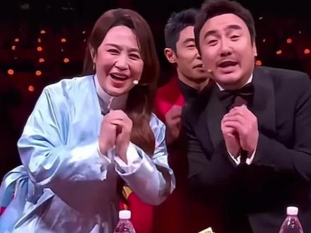 #沈腾春晚 又忘词啦!#白鹿 #宋威龙 憋笑,#马丽 继续救场。