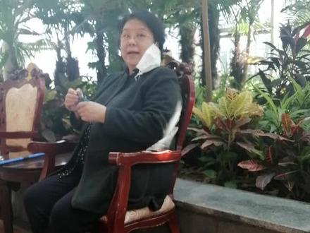 老一辈艺术家,这是郭兰英的徒弟,老演员李玉玲老师气质多好,嗓子多么洪亮,拿过两次梅花大奖, 中央领导接见👍